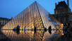 Önce soygun, şimdi kapanma tehlikesi: Louvre'da neler oluyor?