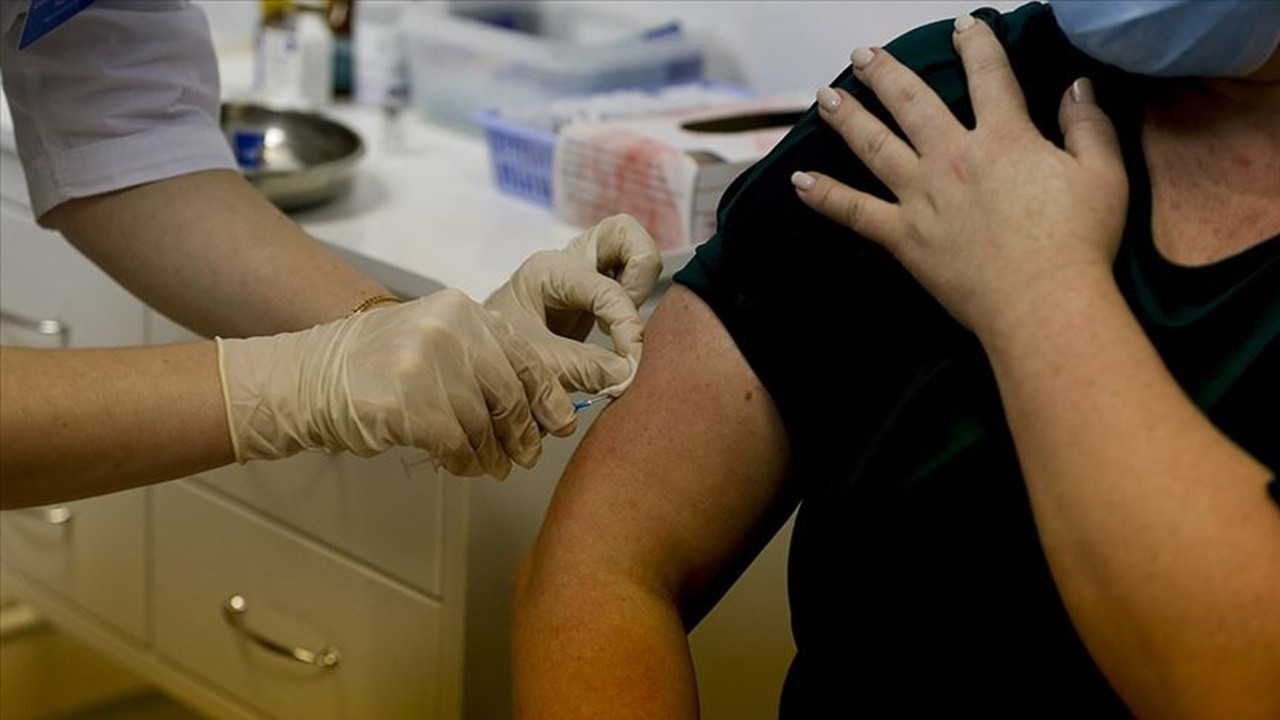 Ümit verici bir haber de AstraZeneca'dan: COVID-19 aşısı yüzde 90 etkili