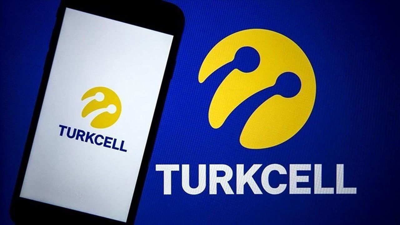 Turkcell, bin 400'e yakın mağazasını "temassız" hale getirdi