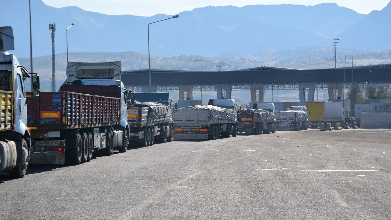 Gümrük cezaları ile fazla çalışma ücretlerine zam