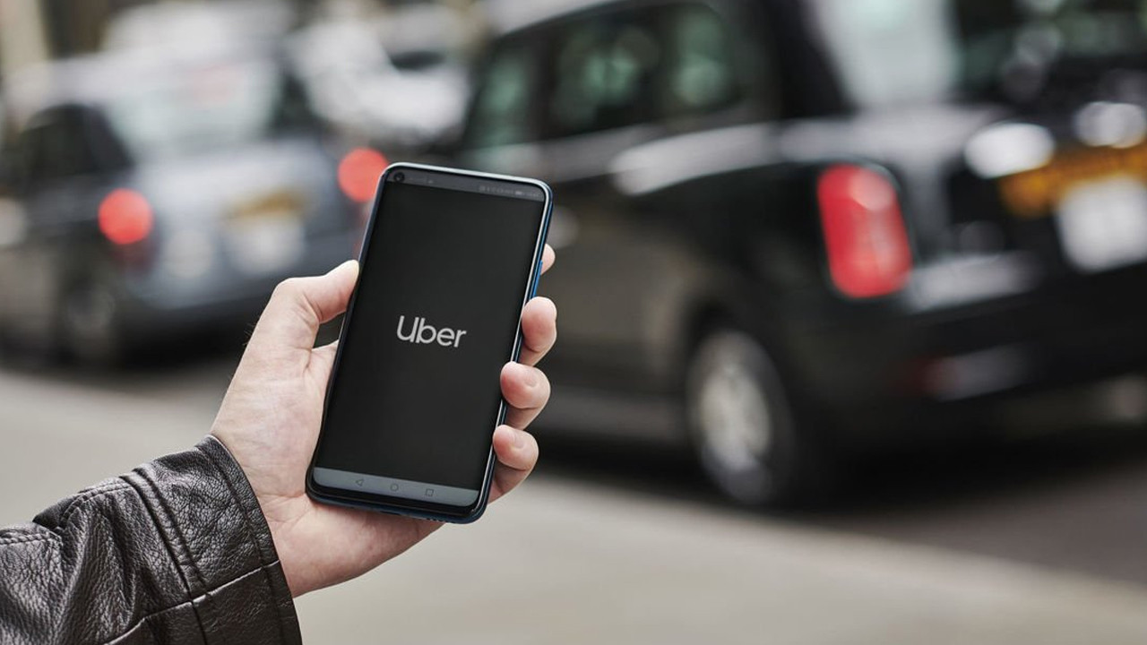 Uber'den aşı olmaya gidene ücretsiz ulaşım hizmeti