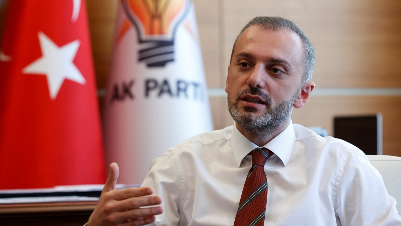 'AK Parti'de 715 ilçe ve 52 il yönetimi yenilendi'