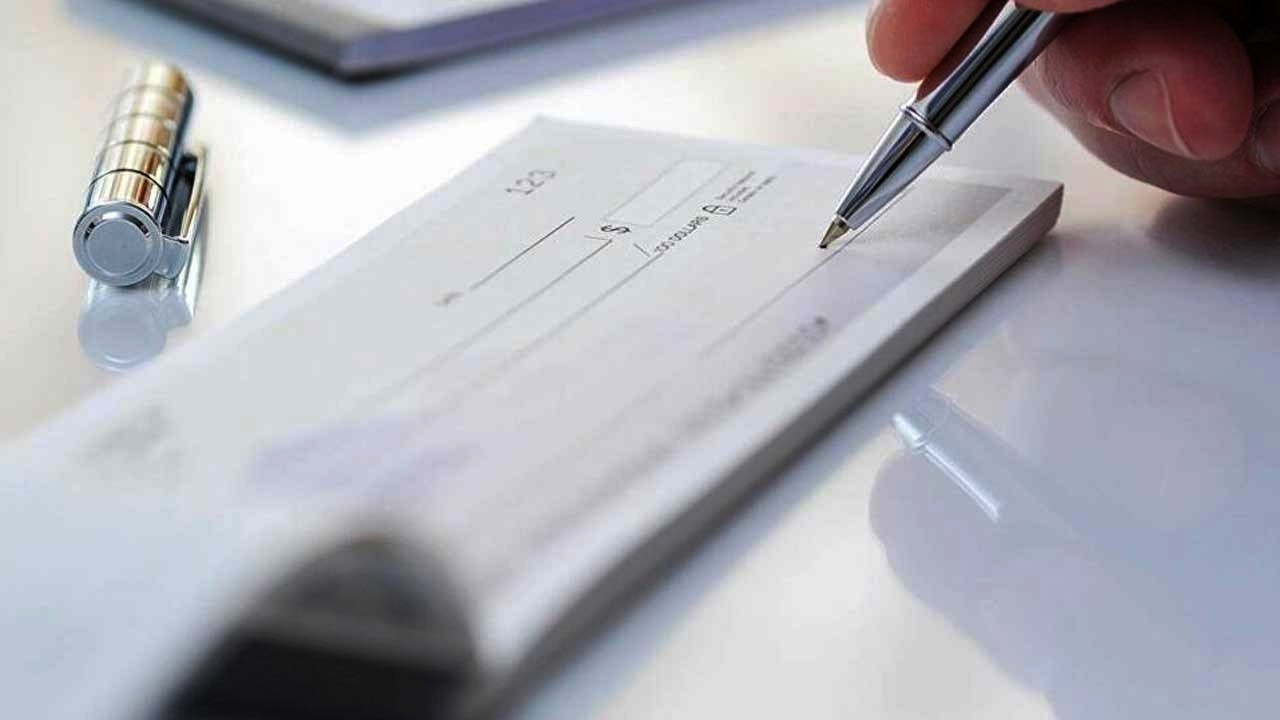 Torba teklif kabul edildi: Çek ibrazı erteleniyor