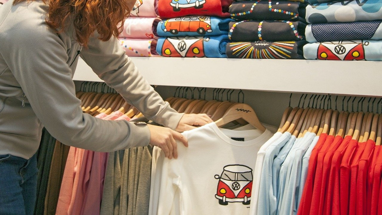 Zam korkusu satışları yüzde 30 artırdı