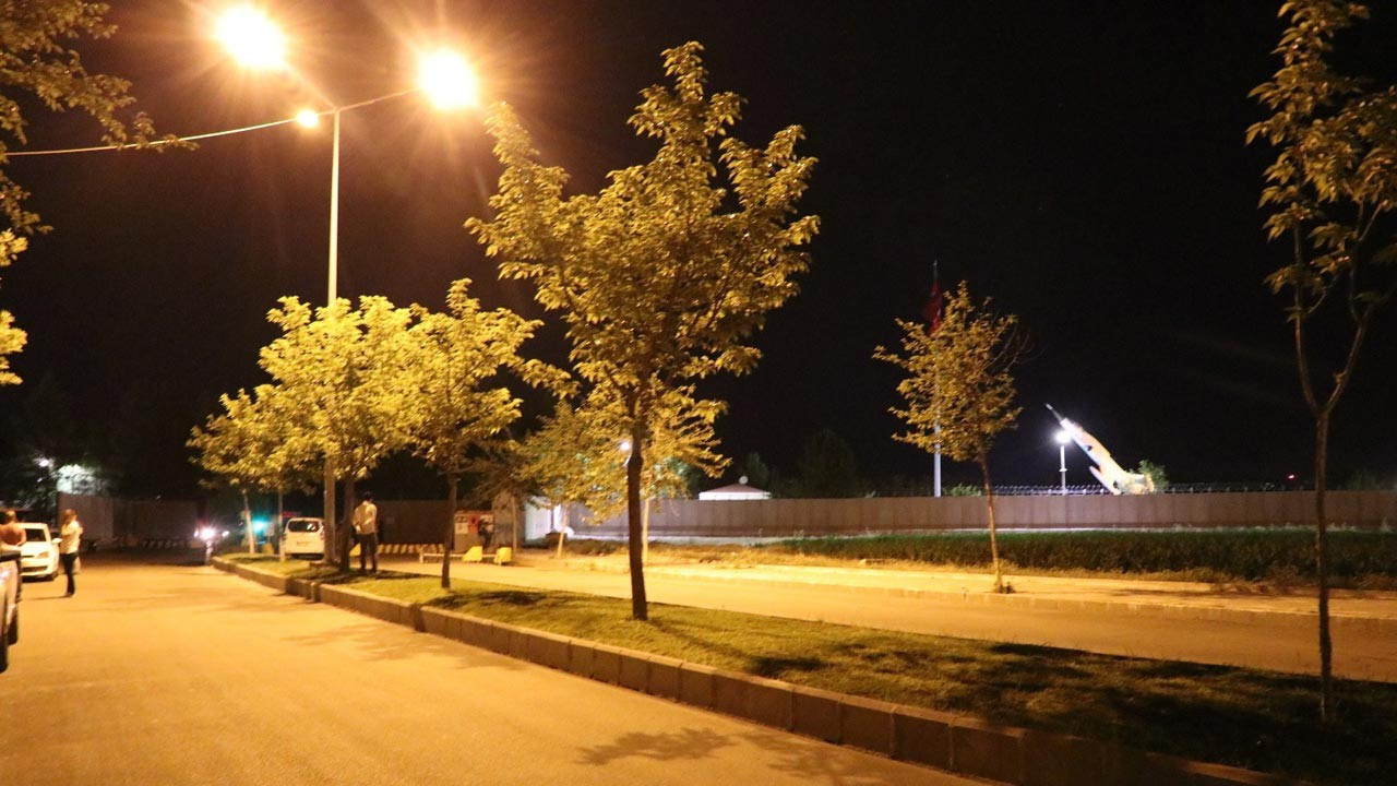 Batman'da askeri tesise maket uçakla saldırı