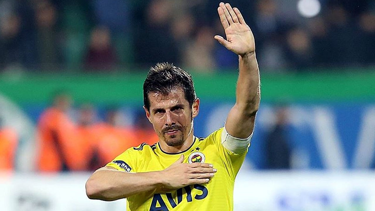 Emre Belözoğlu, Fenerbahçe'ye veda etti