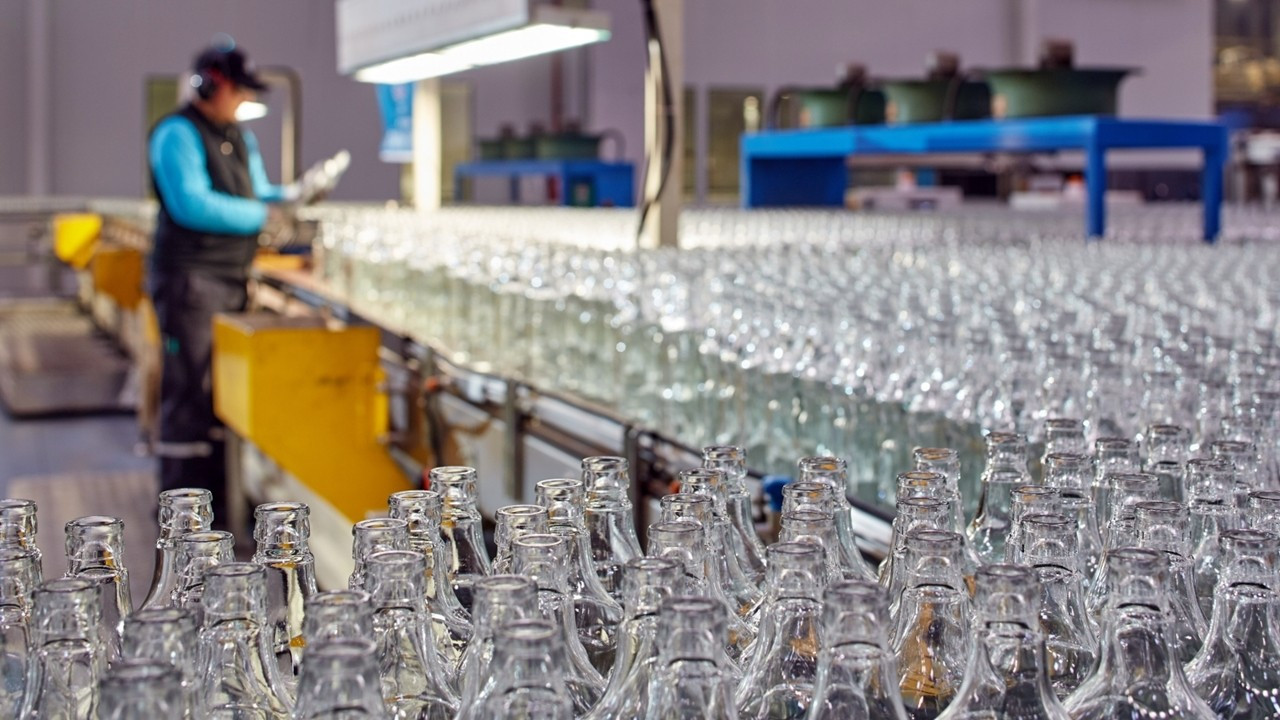 Şişecam küresel hedeflerine dev yatırımlarla yürüyor