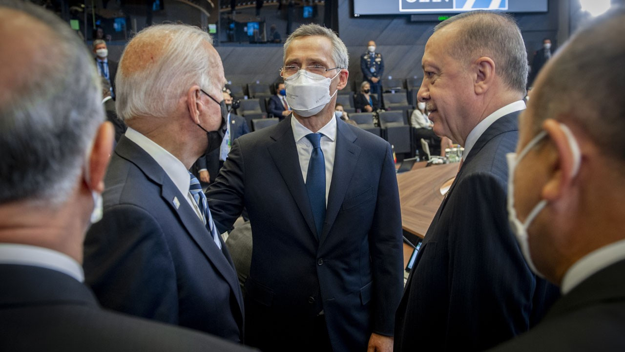 Rusya tehlike, Çin ‘sistemik zorluk’