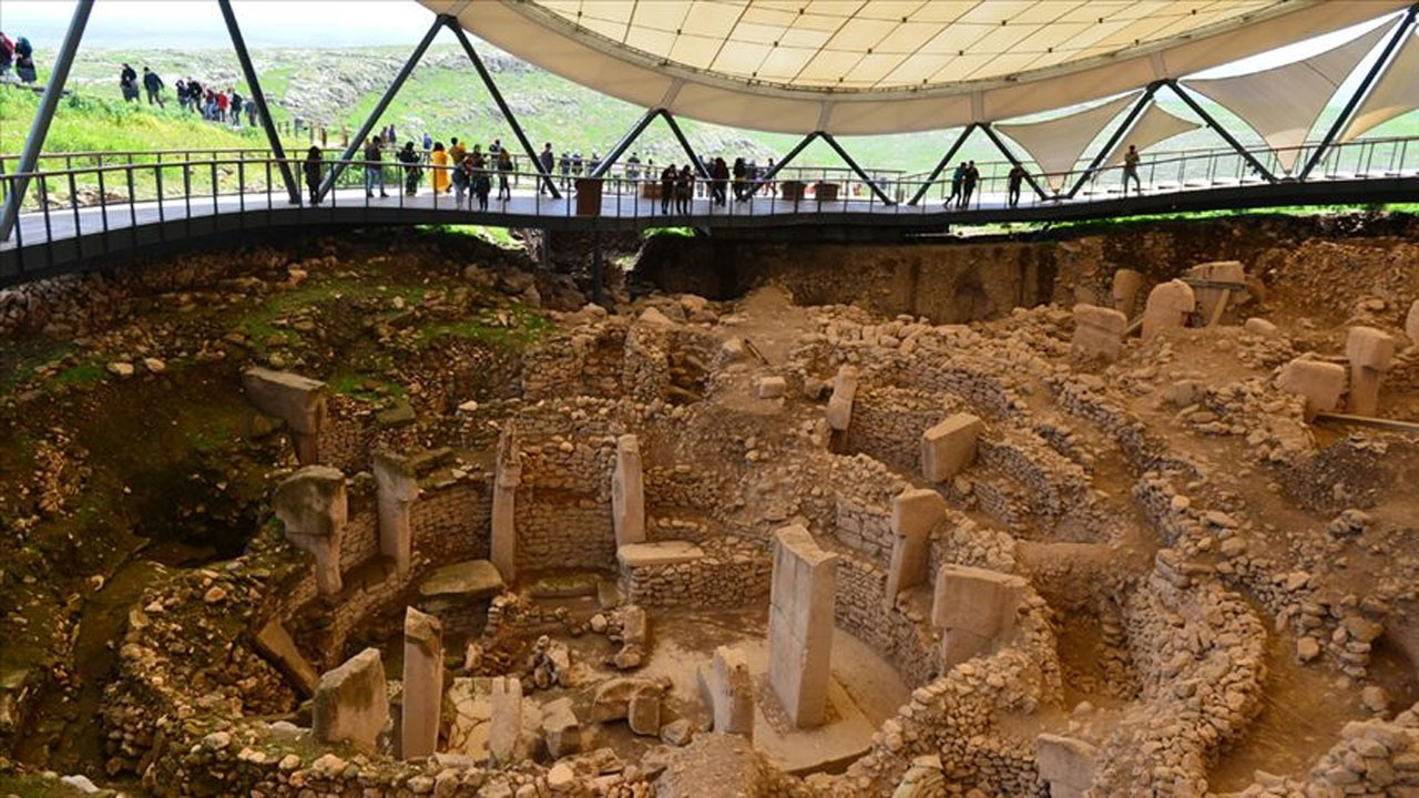 Bakan Ersoy: Göbeklitepe artık 12 tepe