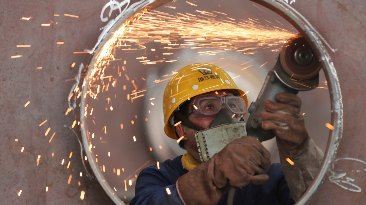 İmalat Asya’da hız kesti, Batı’da hala rekorda