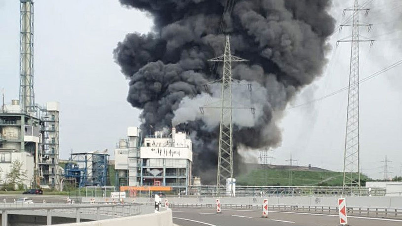 Almanya'da kimya tesisinde patlama: 2 ölü, 31 yaralı