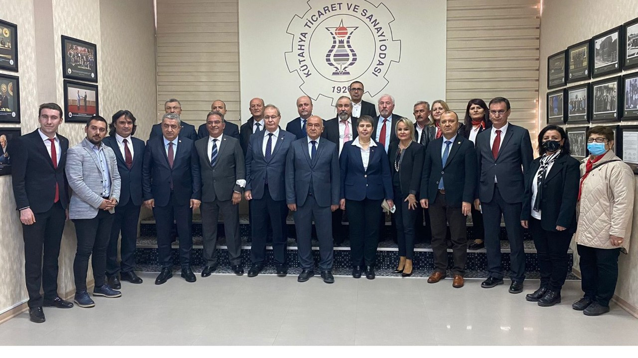 CHP Ekonomi Masası heyeti Afyon ve Kütahya’da iş dünyası buluştu