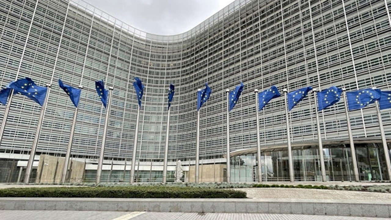 AB'den Rus bankalara yaptırımları hafifletme hazırlığı