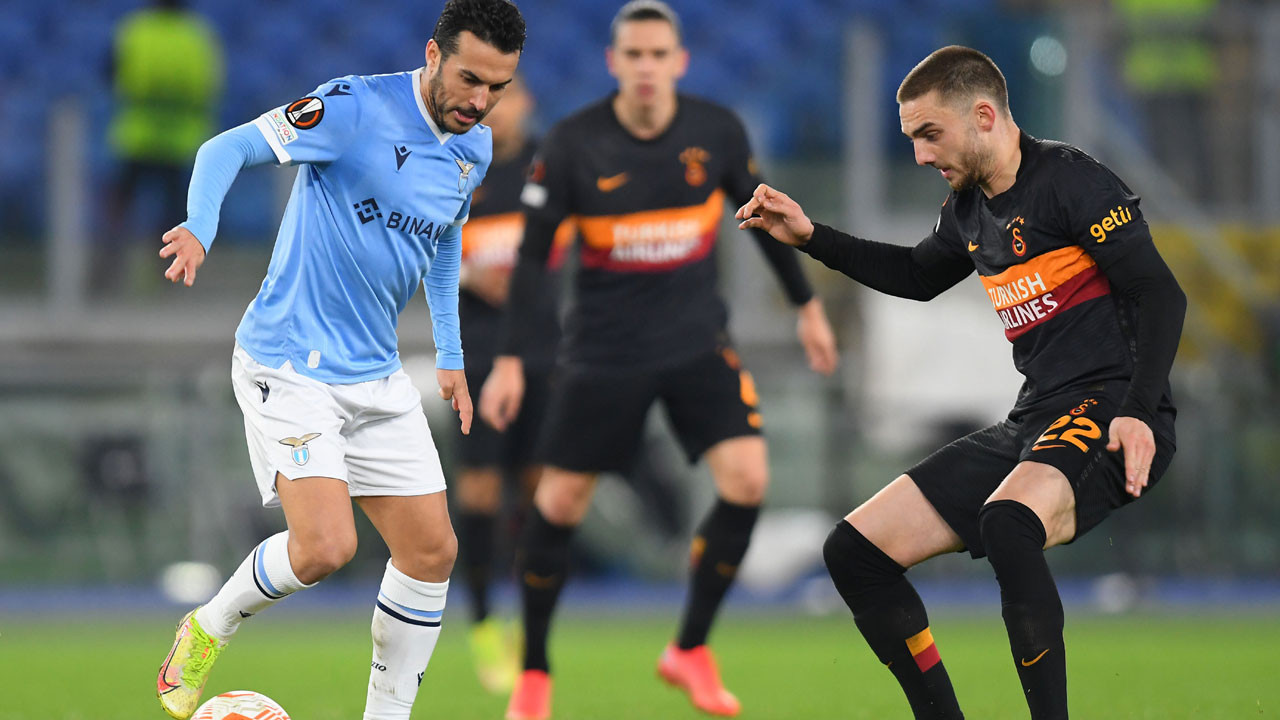 Galatasaray namağlup lider: 0-0