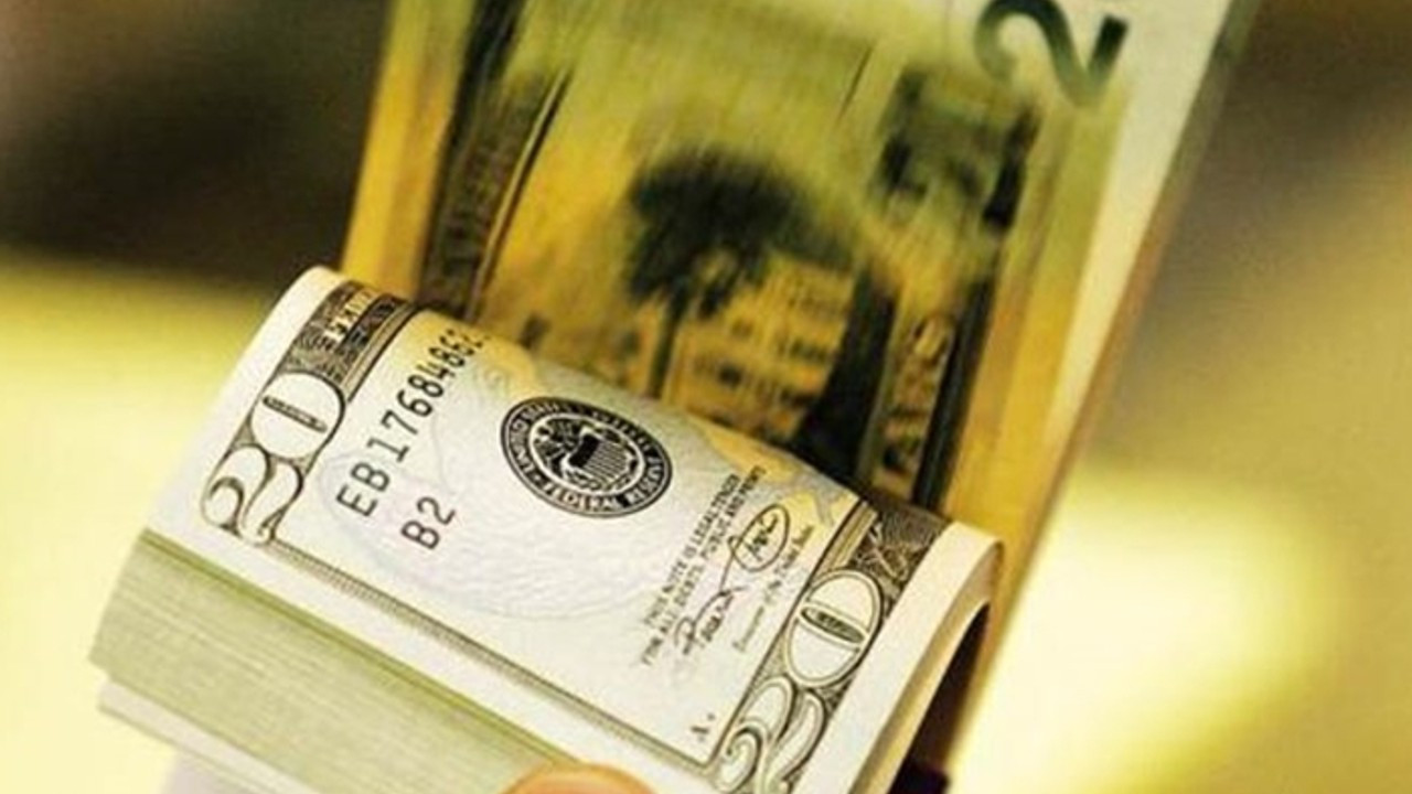 Dövizle ödeme yasağı kur kavgası başlattı