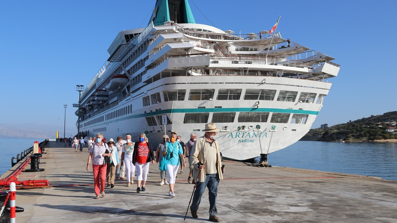 Türkiye’ye gelen kruvaziyer gemi sayısı 17 kat arttı