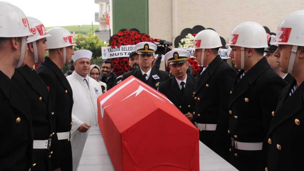 Şehit Teğmen Talha Bahadır Yalova'da son yolculuğuna uğurlandı