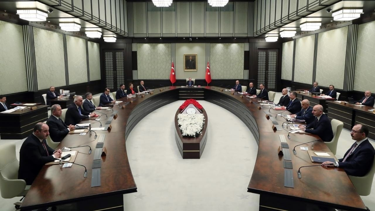 Kabine toplantısı başladı: Gündem ekonomi ve Suriyeli göçmenler