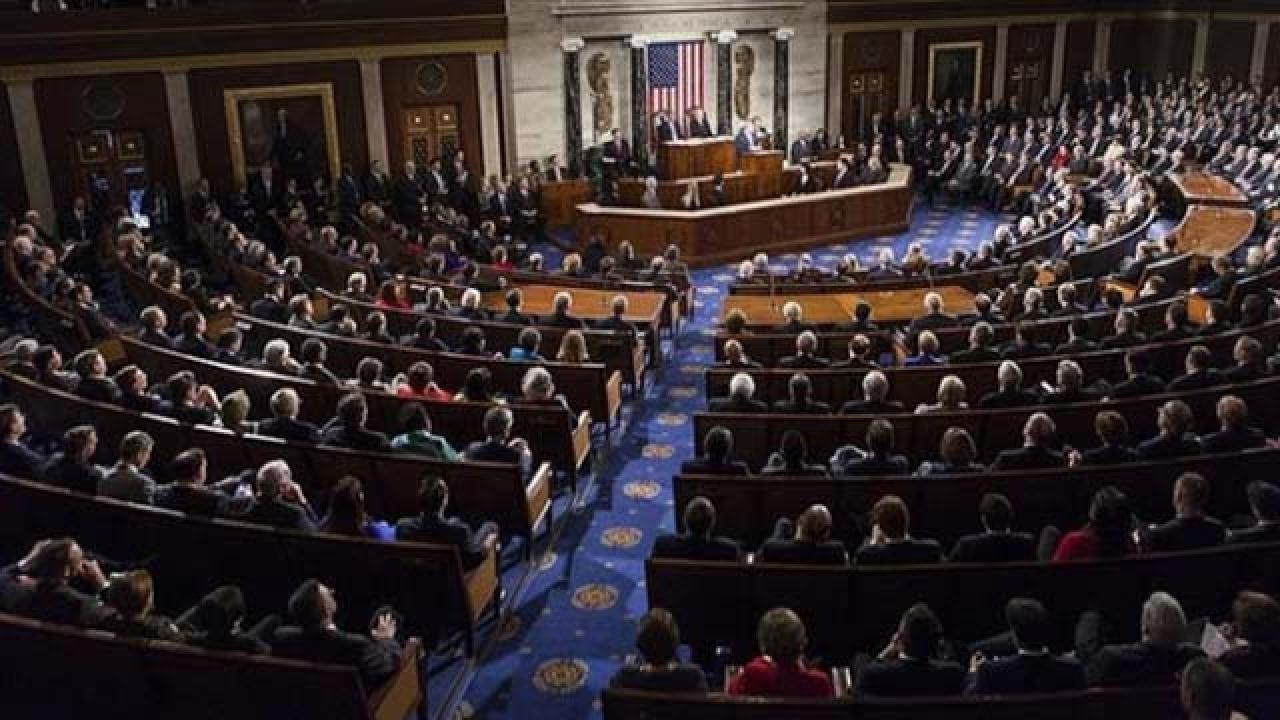 ABD Senatosu, istihbarata ‘yetkisiz dinleme’ imkanı veren tasarıyı uzattı