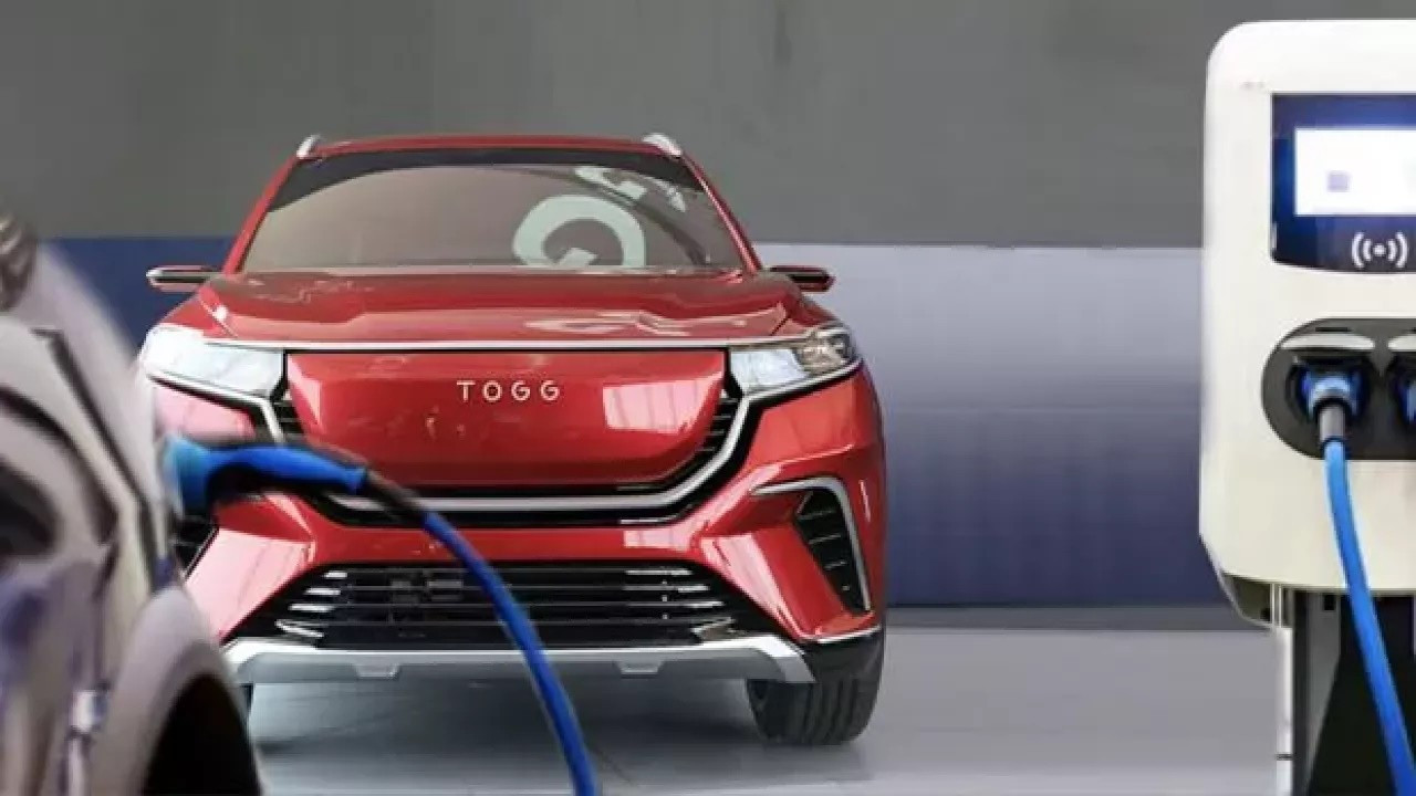 Elektrikli araç pazarını büyütecek iki adım