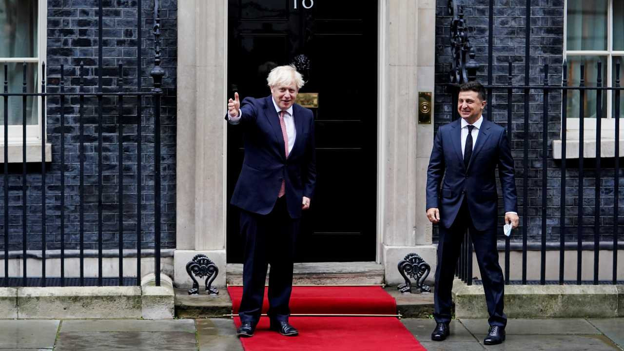 Johnson'dan Zelenskiy’e: Sen bir kahramansın