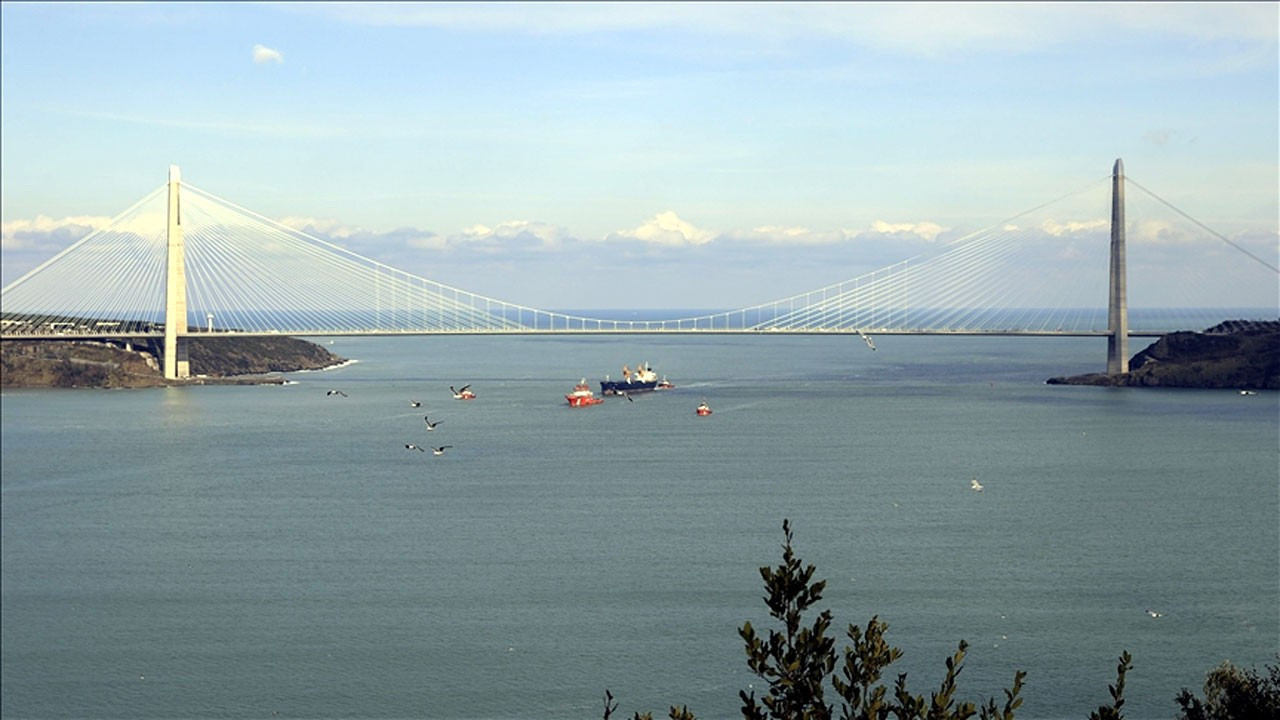 İstanbul Boğazı, gemi trafiğine yeniden açıldı
