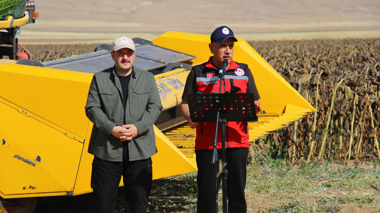 Varank: Türkiye’nin ilk yerli ve milli hibrit ayçiçeği tohumunu ürettik