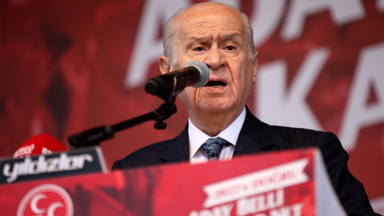 Bahçeli'den Altılı Masa'ya salvolar
