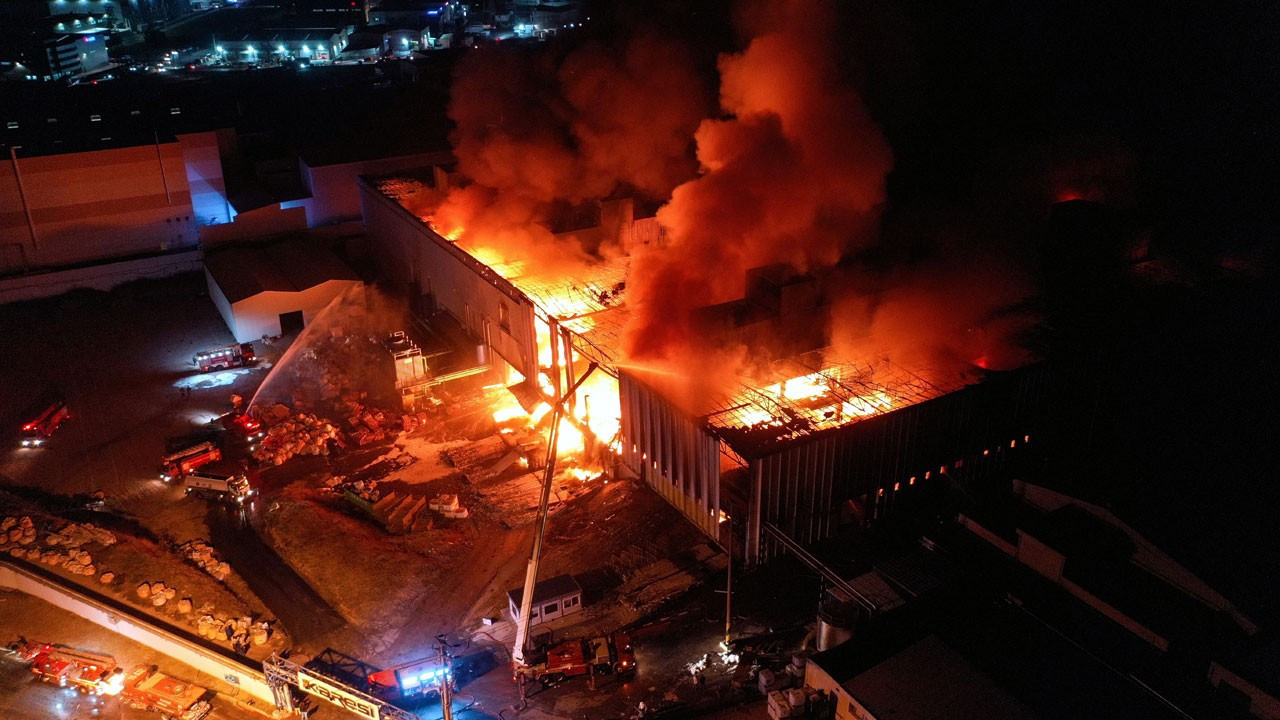 Bursa'da tekstil fabrikasında yangın