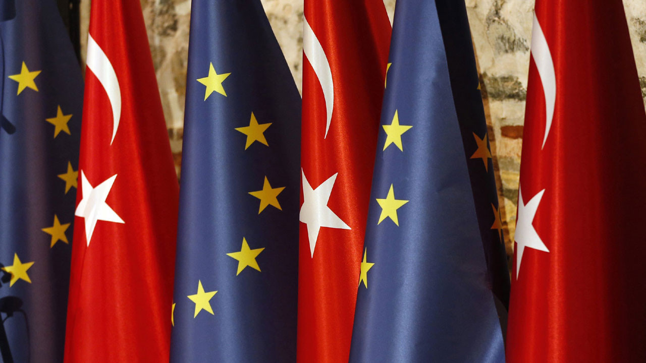 Yaptırım süreci masada kalabilir