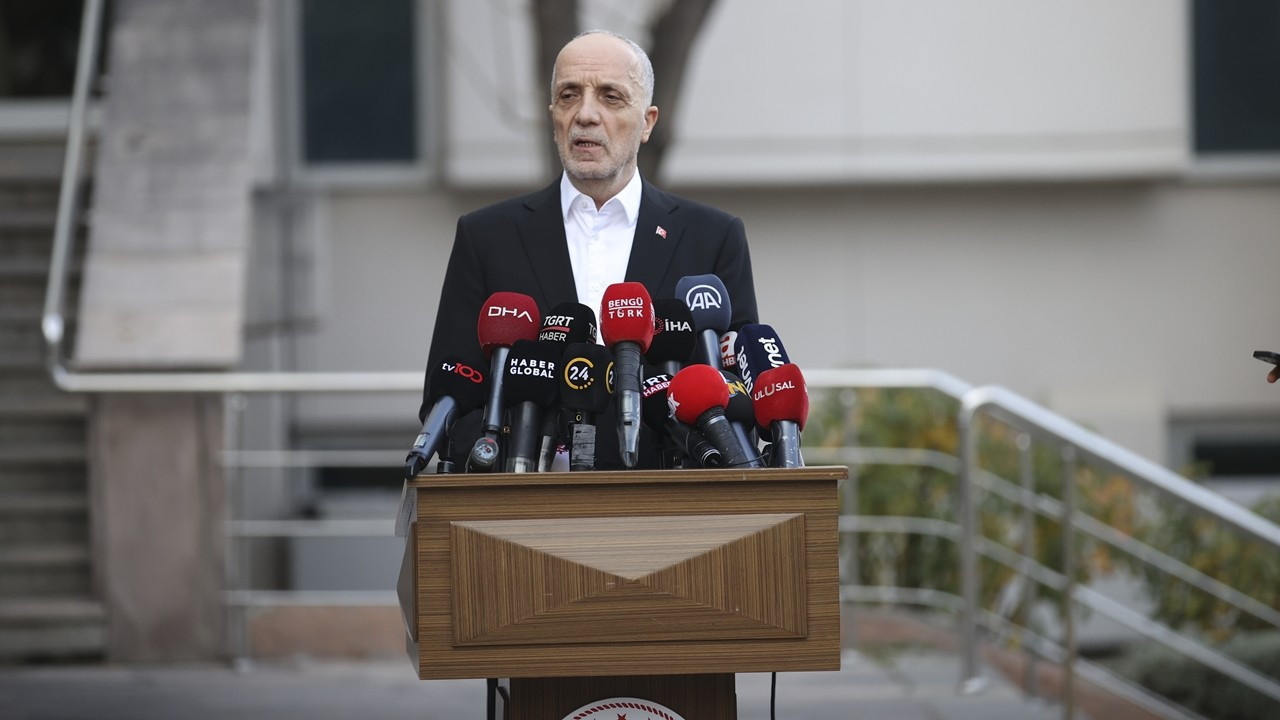 TÜRK-İŞ, asgari ücret için taban rakamını açıkladı