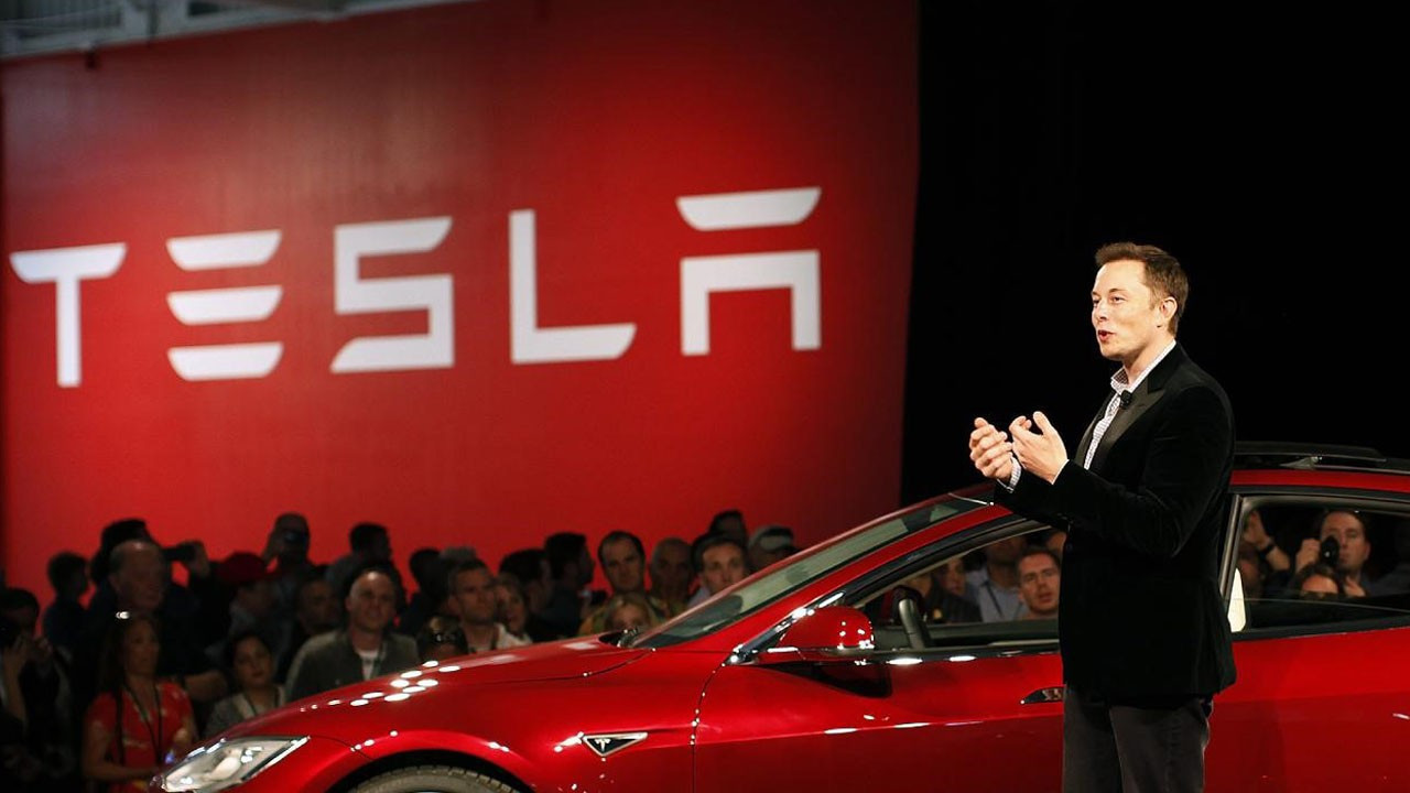 Tesla hisseleri, Musk'ın anketi sonrası yükselişe geçti