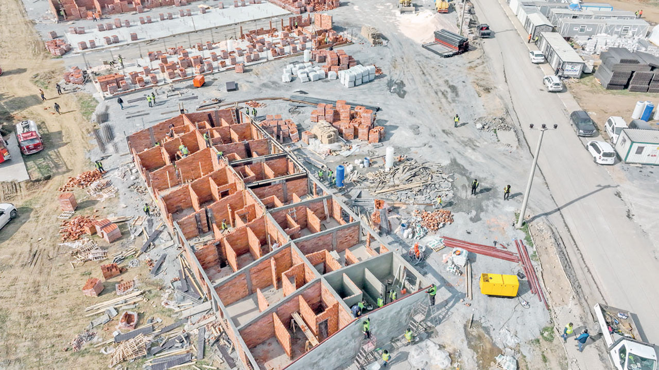 Konut ve altyapının yeniden yapım maliyeti 45 milyar doları bulacak