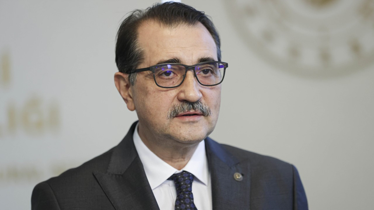 Bakan Dönmez'den deprem bölgesindeki çalışmalarla ilgili açıklama