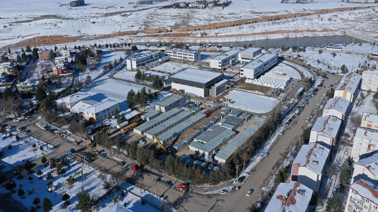 Rönesans Holding 6 bin kişilik barınma desteğine 10 bin kişi daha ekliyor