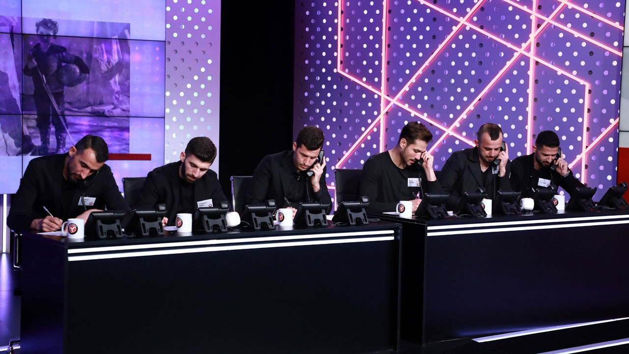 Futbol camiası depremzedeler için "Omuz Omuza" verdi