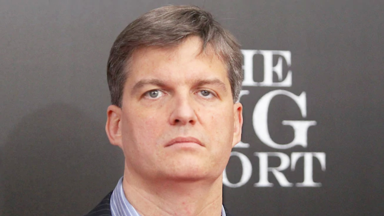 2008 krizinin kahini Micheal Burry şirketini kayıtlardan sildirdi!