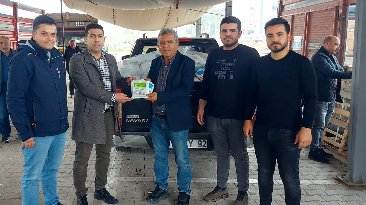 Adana’da üreticilere soya tohumu dağıtılıyor