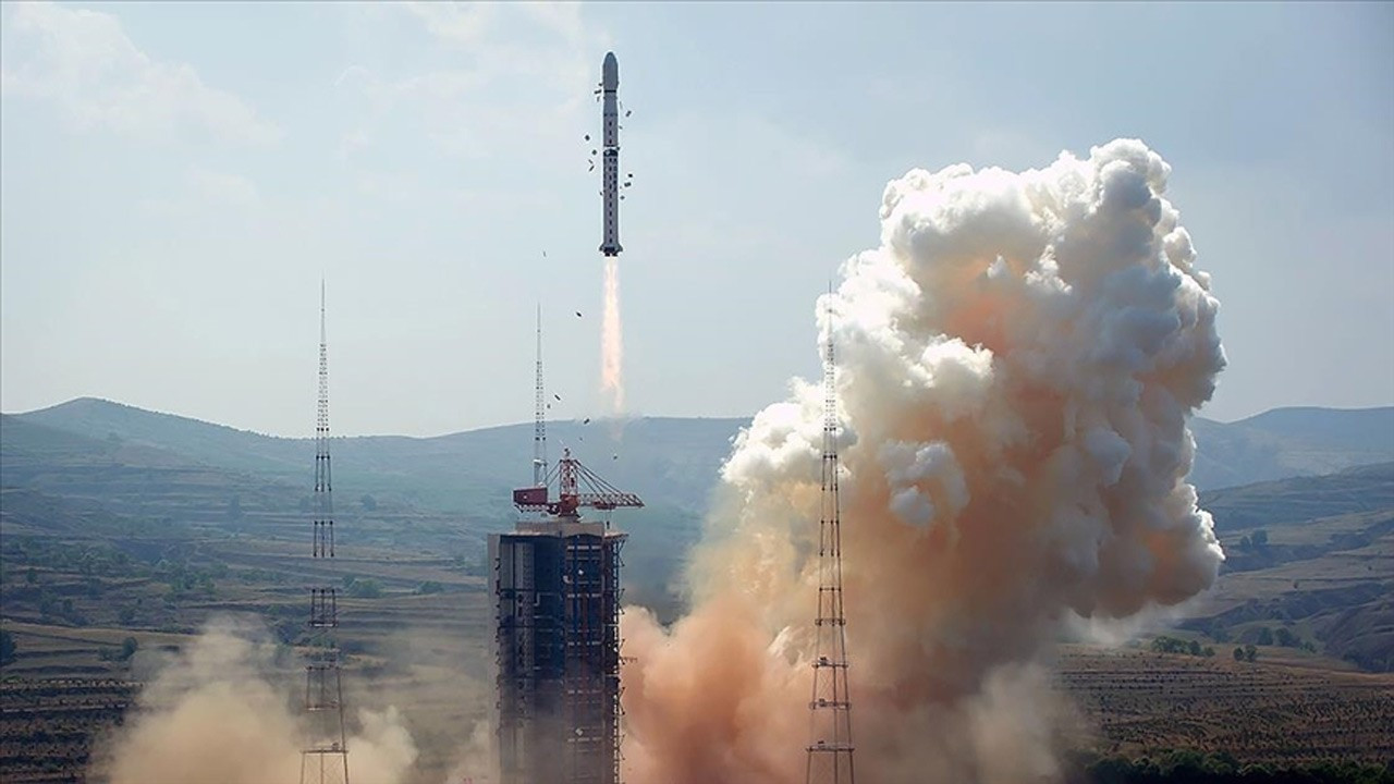 Çin, InSAR uydusunu uzaya yolladı