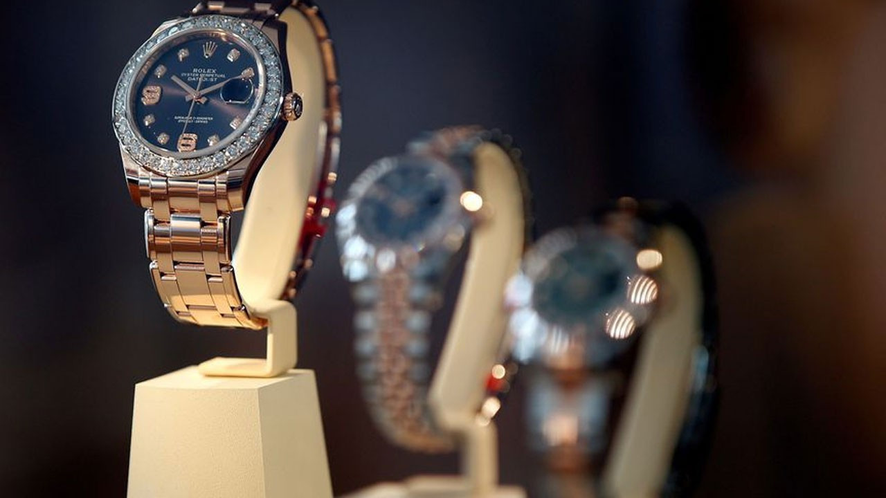 AB’den lüks saat üreticisi Rolex’e satın alma onayı