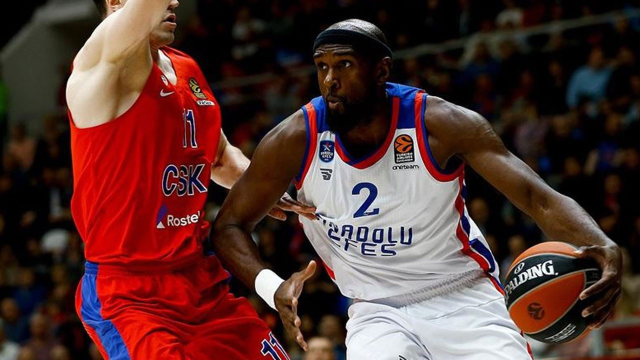 Chris Singleton kimdir? Anadolu Efes'in yıldızı korkuttu