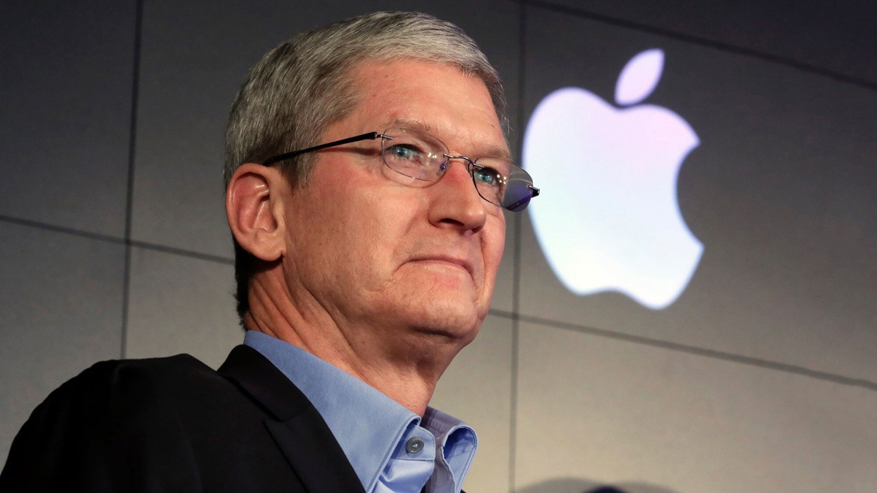 Apple CEO’sundan yapay zeka uyarısı