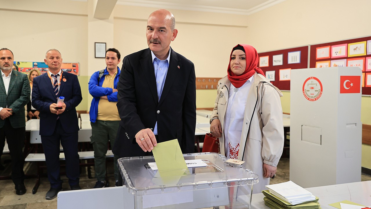 Bakan Soylu: Nüfus müdürlükleri açık olacak