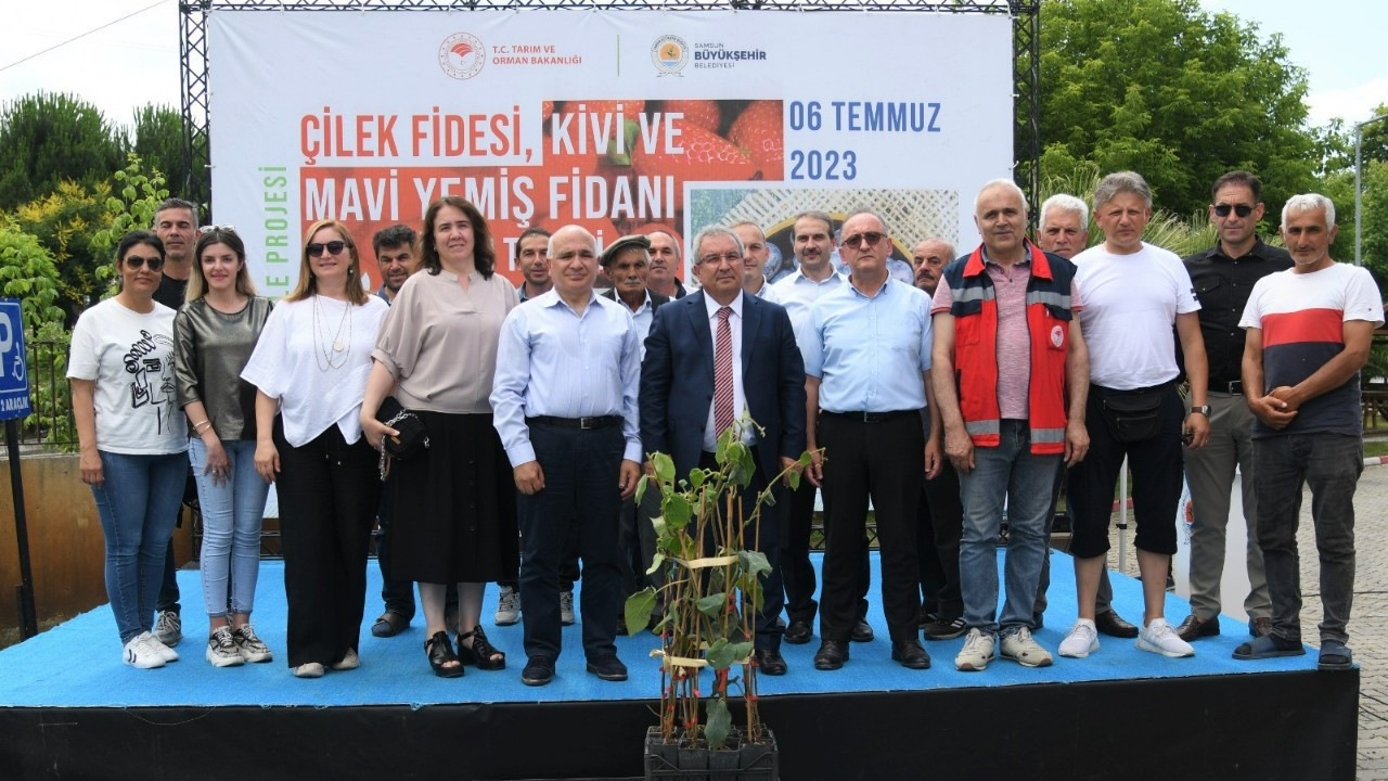 Samsun Büyükşehir’den çiftçilere destek