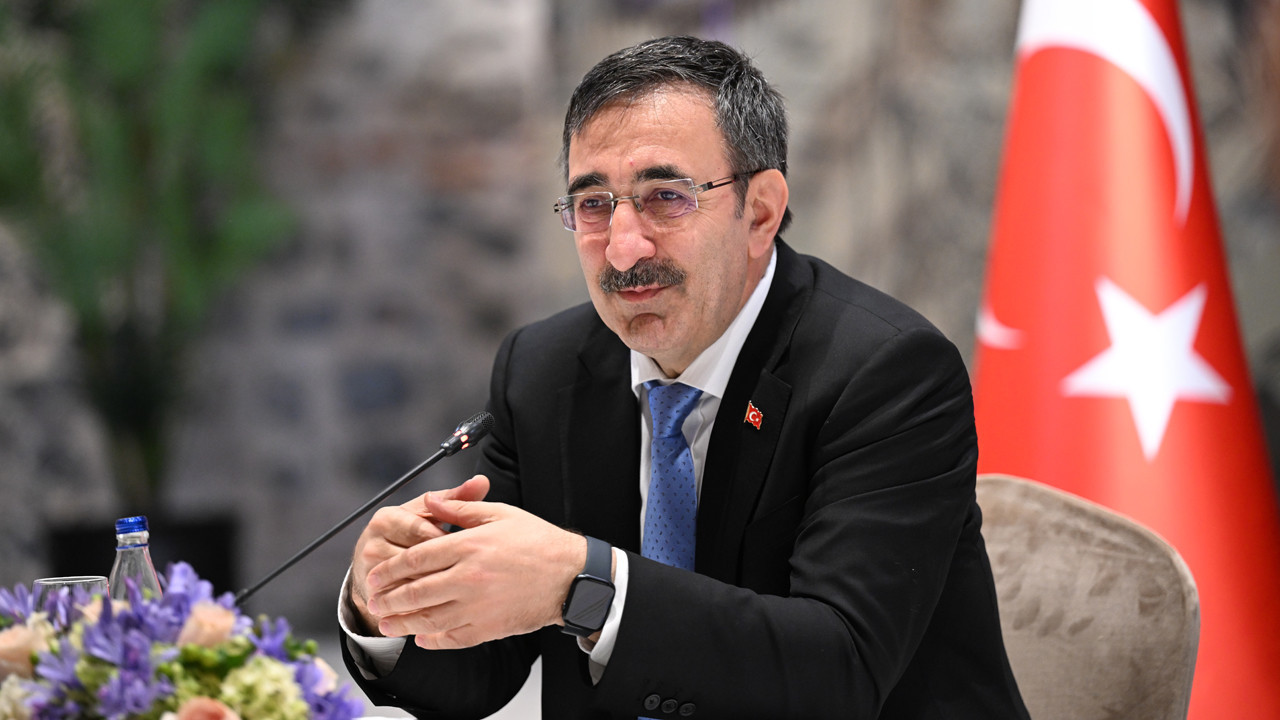 Yılmaz, iş dünyası temsilcileriyle buluştu, OVP hedeflerini anlattı