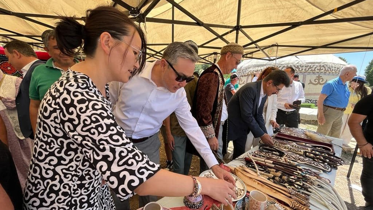 Kazak el sanatları ve kımız Ankara’da tanıtıldı