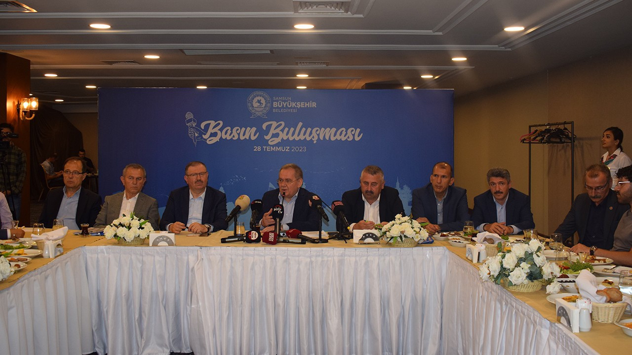 Samsun BB Başkanı Demir, basın mensuplarıyla bir araya geldi