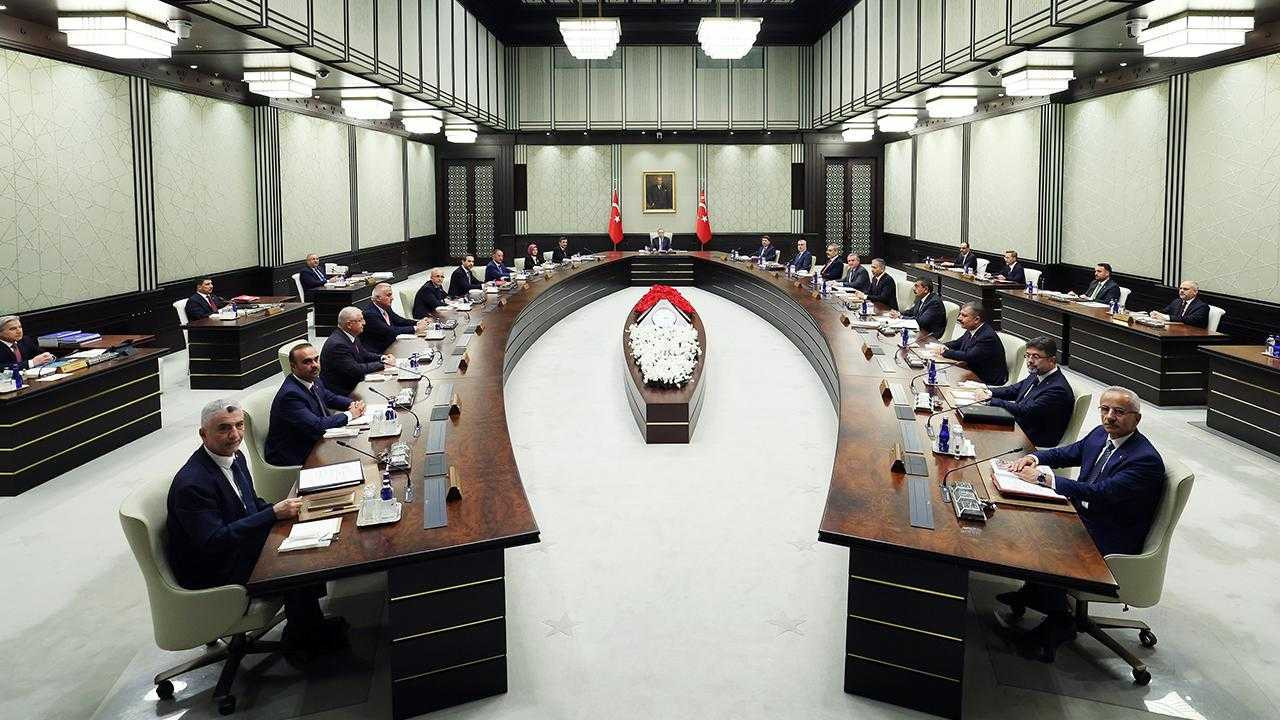 Kabine bugün toplanıyor