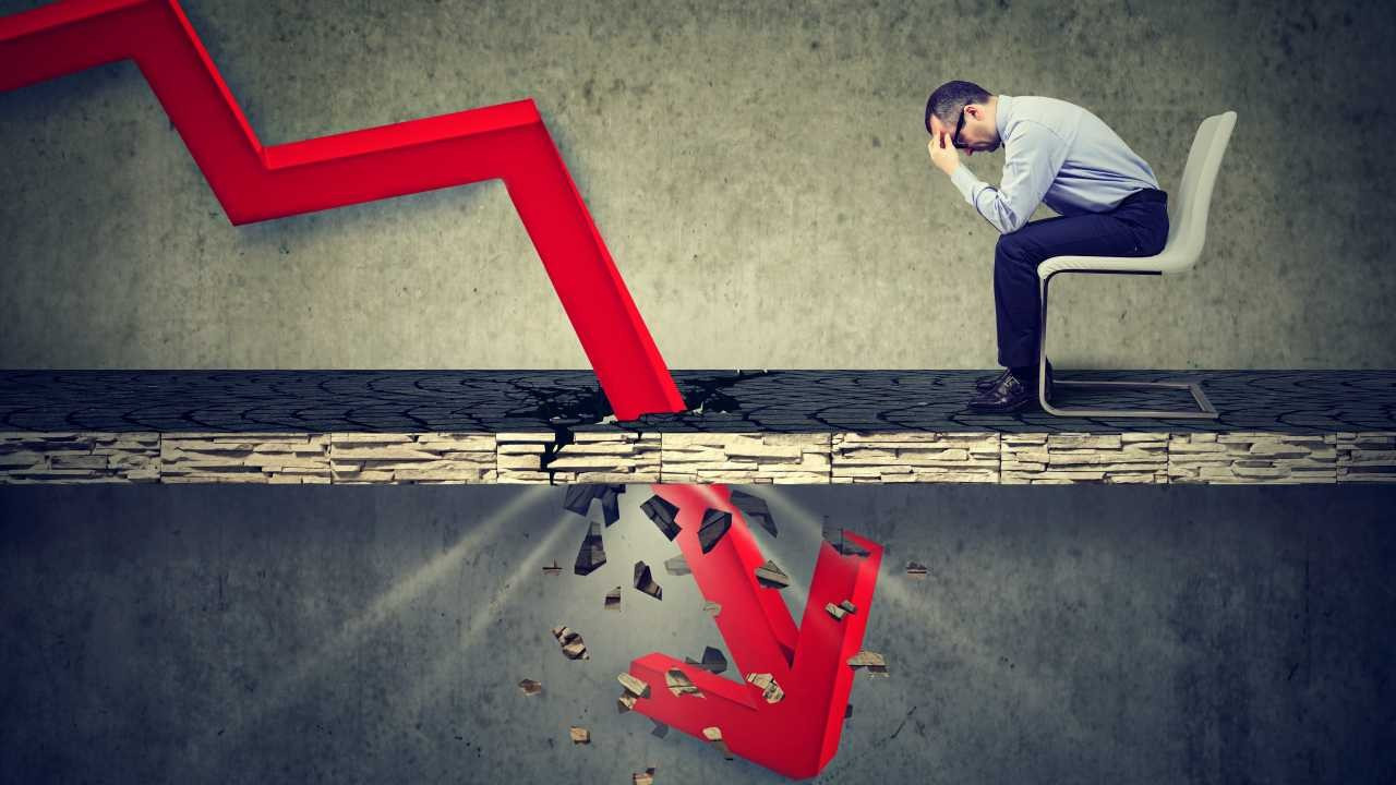 Reel sektör abluka altında