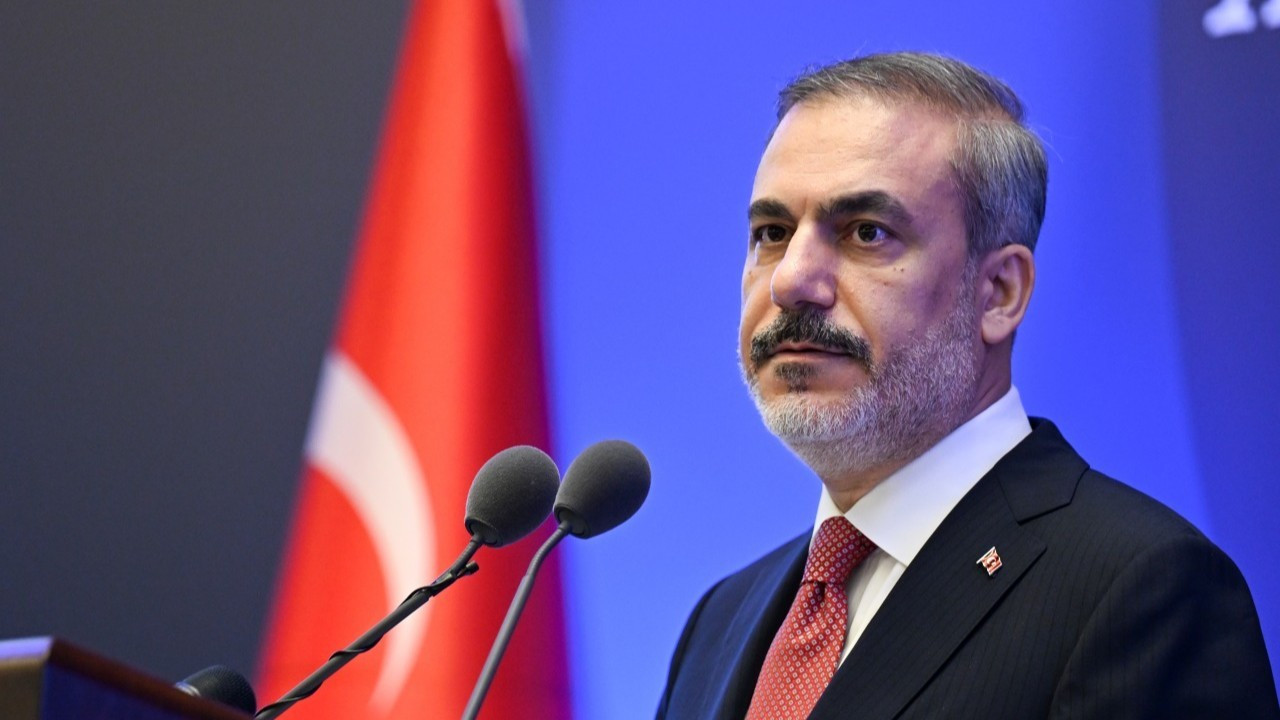 Bakan Fidan, Varhelyi ile görüştü